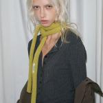 Minimalist Fine Wool Scarf — 100% Wool. 8×180 cm