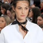 How to Choose the Right Scarf – Fabric & Length Guide