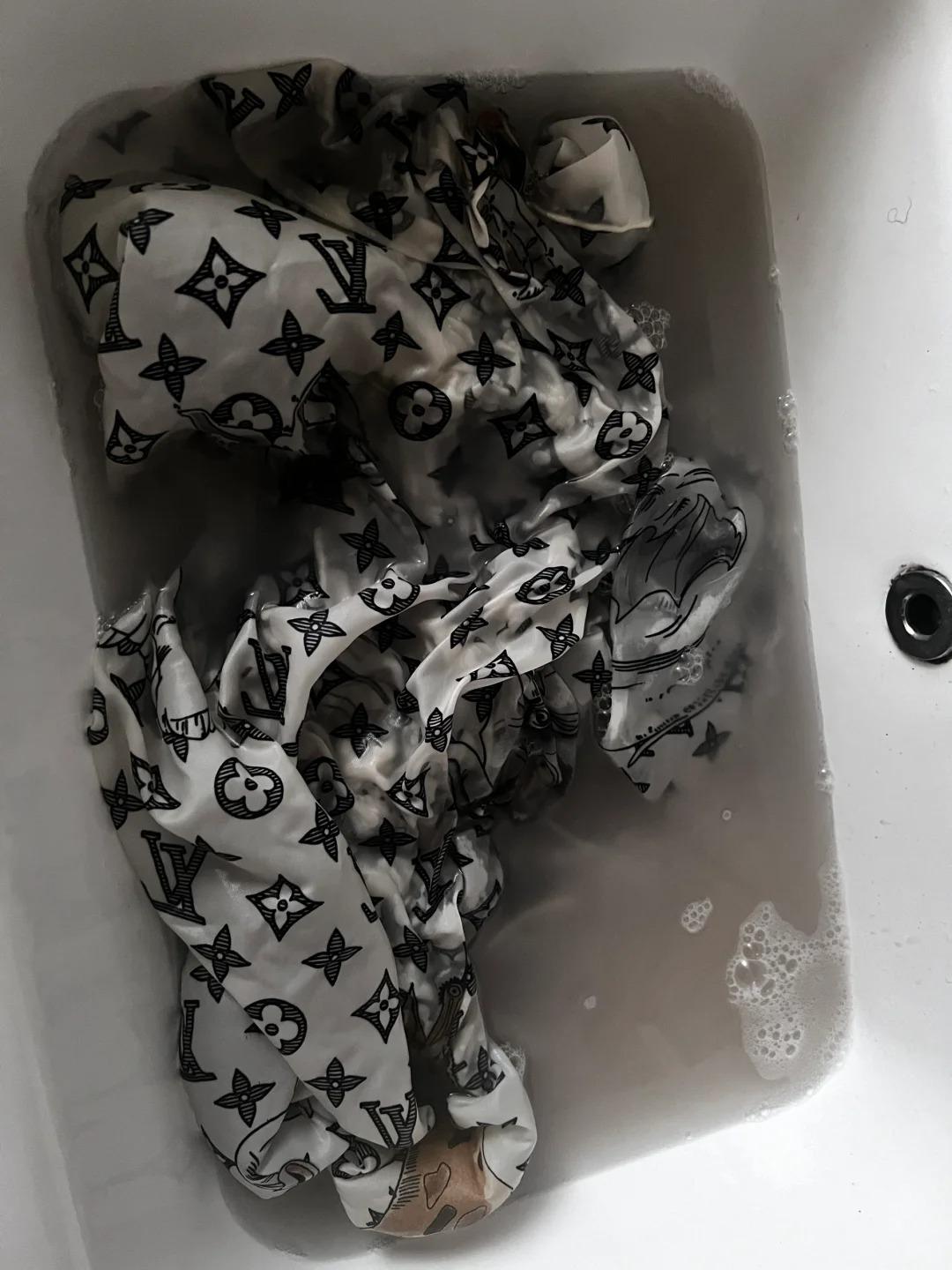 How to Care for Your Silk Scarf Washing Maintenance Guide