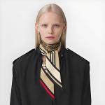 How to Tie a Scarf